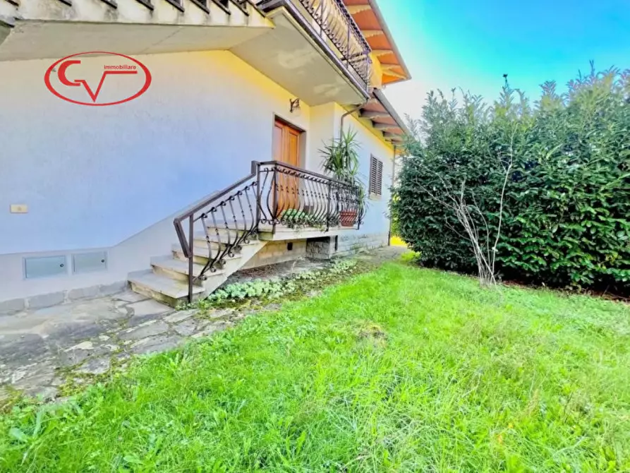 Immagine 10 di Appartamento in vendita  a Loro Ciuffenna