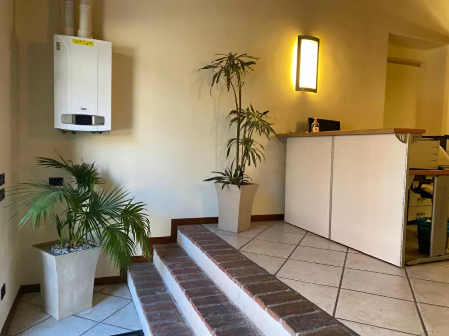 Immagine 2 di Ufficio in affitto  in via roma a San Pietro In Cariano