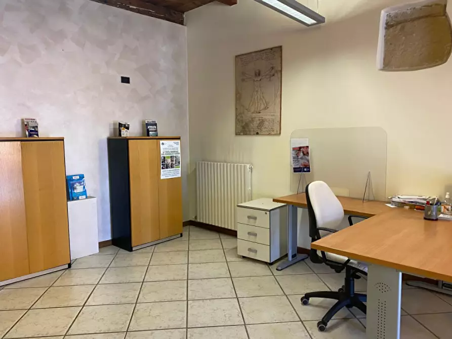 Immagine 3 di Ufficio in affitto  in via roma a San Pietro In Cariano
