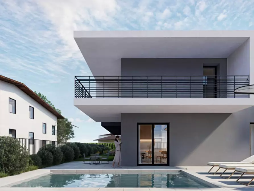 Immagine 3 di Casa trifamiliare in vendita  a Desenzano Del Garda