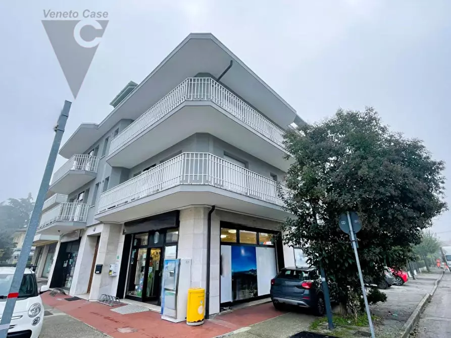 Immagine 9 di Appartamento in vendita  in Via Mezzavia 6 a Montegrotto Terme