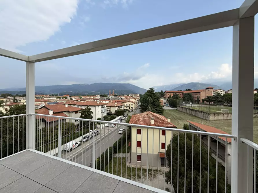 Immagine 9 di Attico in vendita  in Via Cereria a Bassano Del Grappa