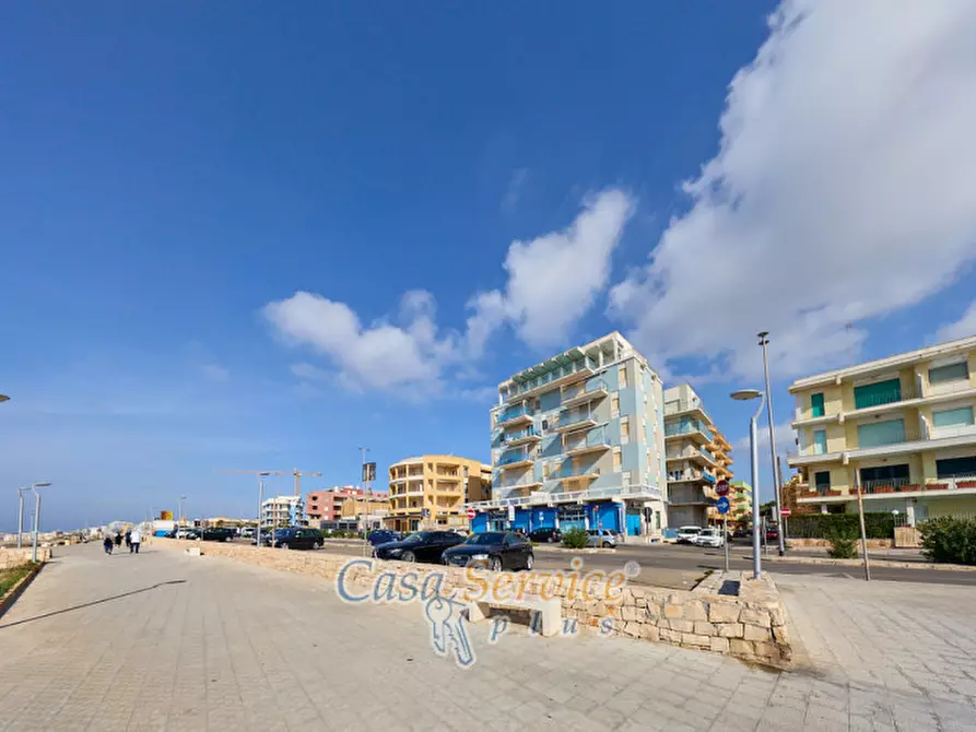 Immagine 30 di Appartamento in vendita  in Via Savonarola a Gallipoli