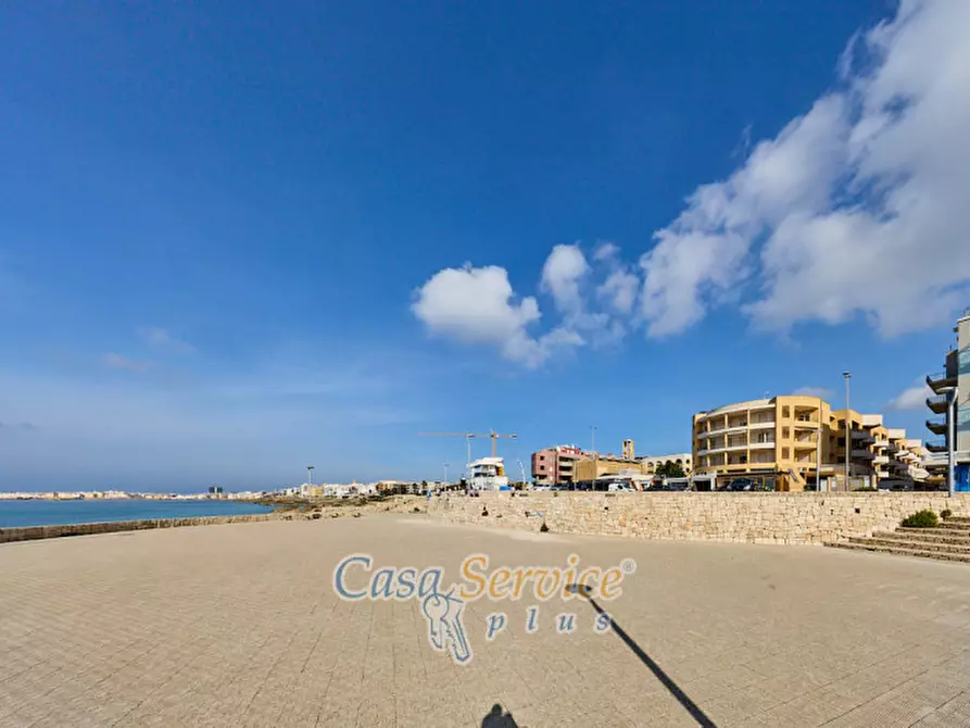 Immagine 32 di Appartamento in vendita  in Via Savonarola a Gallipoli