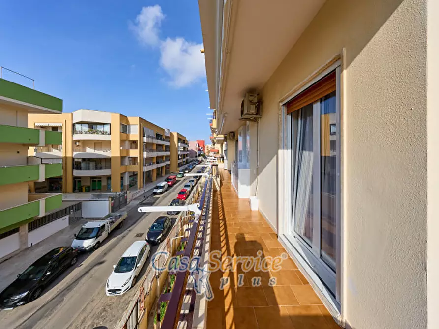 Immagine 37 di Appartamento in vendita  in Via Savonarola a Gallipoli