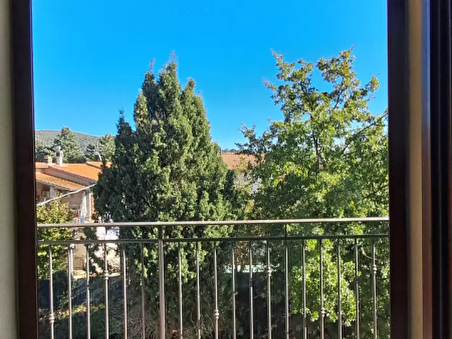 Immagine 4 di Appartamento in vendita  a Passignano Sul Trasimeno