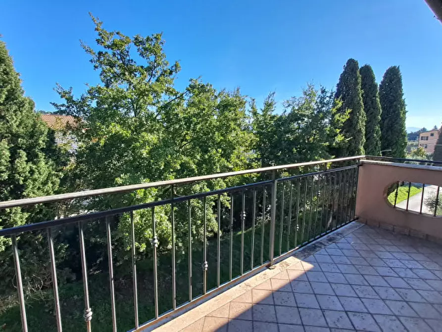 Immagine 5 di Appartamento in vendita  a Passignano Sul Trasimeno