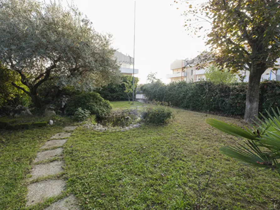 Immagine 2 di Villetta a schiera in vendita  a Cesena