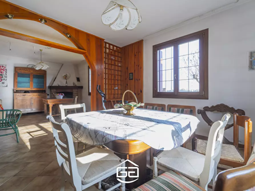 Immagine 13 di Villa in vendita  in Via Roare, 46 a Villaverla