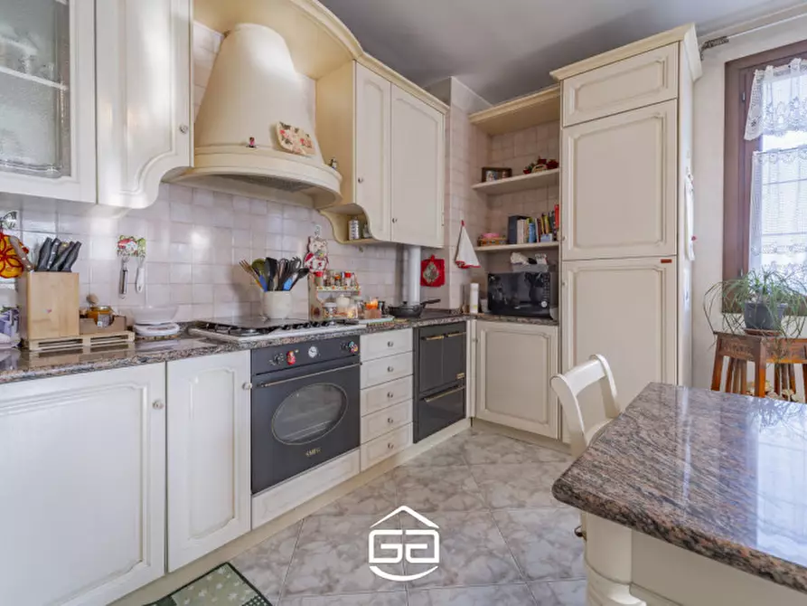 Immagine 43 di Villa in vendita  in Via Roare, 46 a Villaverla