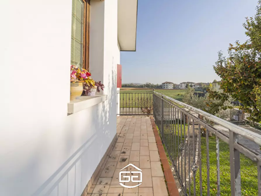 Immagine 47 di Villa in vendita  in Via Roare, 46 a Villaverla