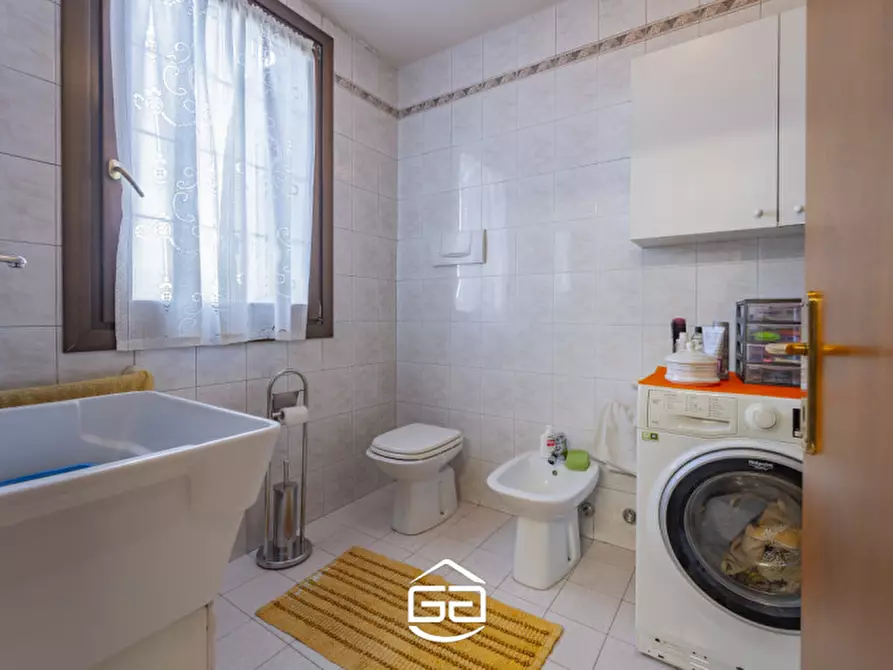 Immagine 52 di Villa in vendita  in Via Roare, 46 a Villaverla