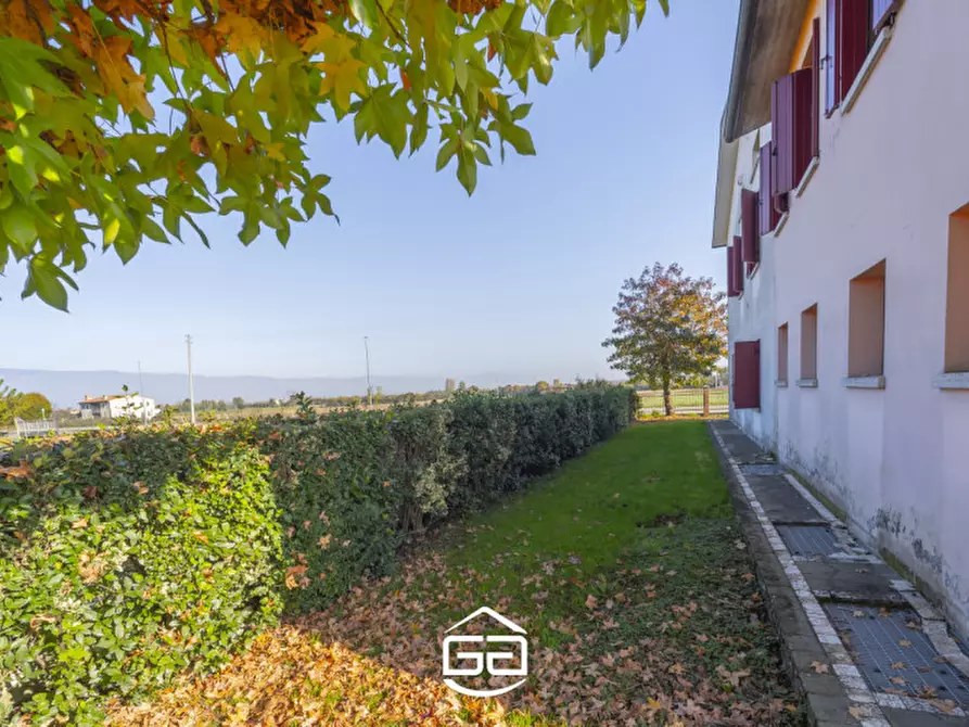 Immagine 74 di Villa in vendita  in Via Roare, 46 a Villaverla