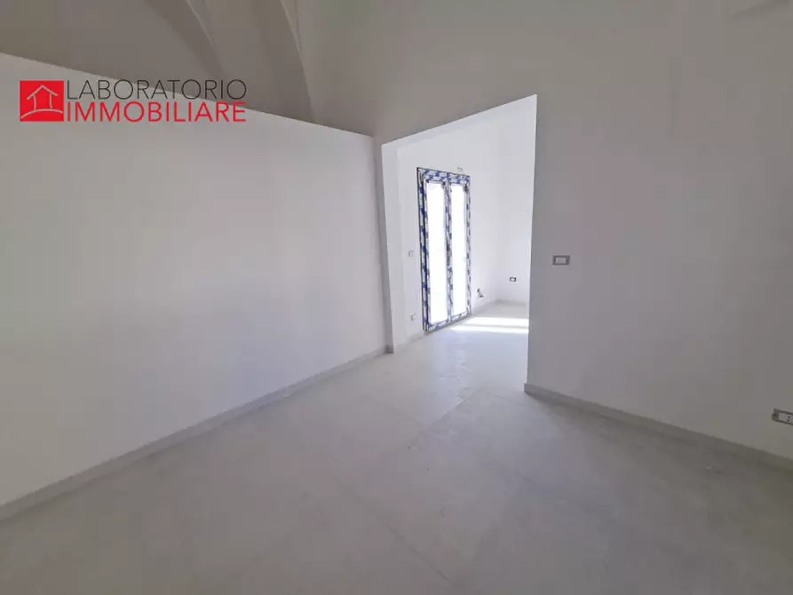 Immagine 16 di Palazzo in vendita  in Piazza Fontana a Leverano