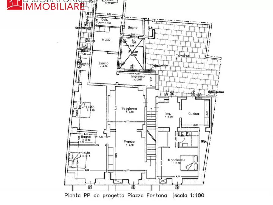 Immagine 31 di Palazzo in vendita  in Piazza Fontana a Leverano