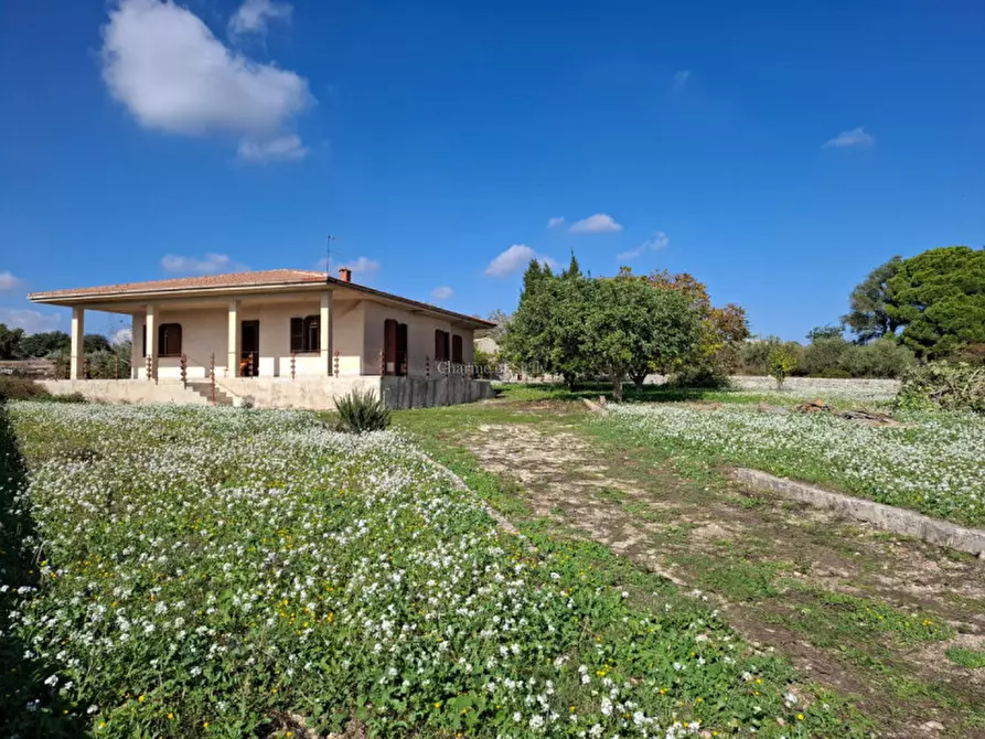 Immagine 2 di Casa indipendente in vendita  in Via Rocciola Scrofani a Modica