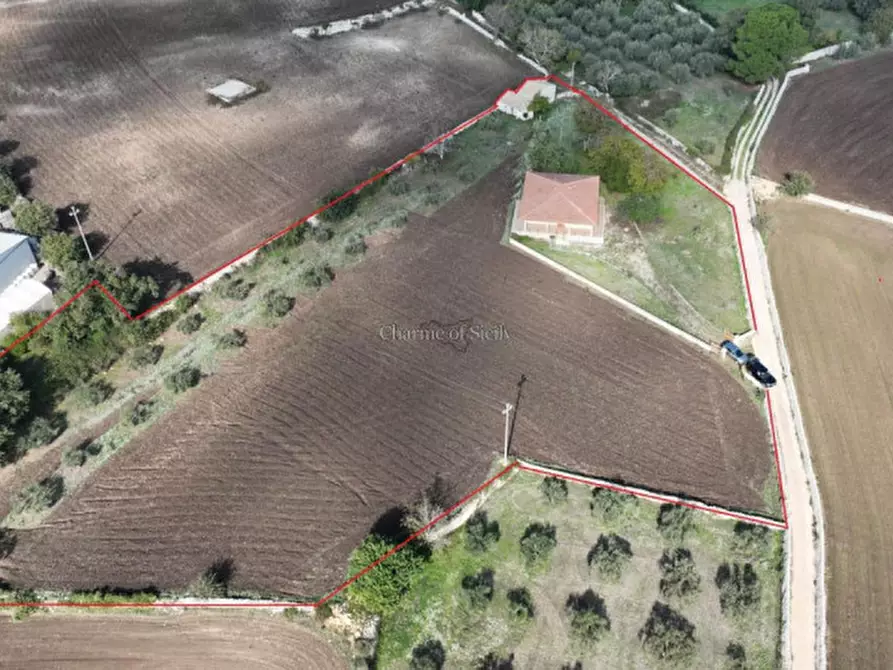 Immagine 5 di Casa indipendente in vendita  in Via Rocciola Scrofani a Modica