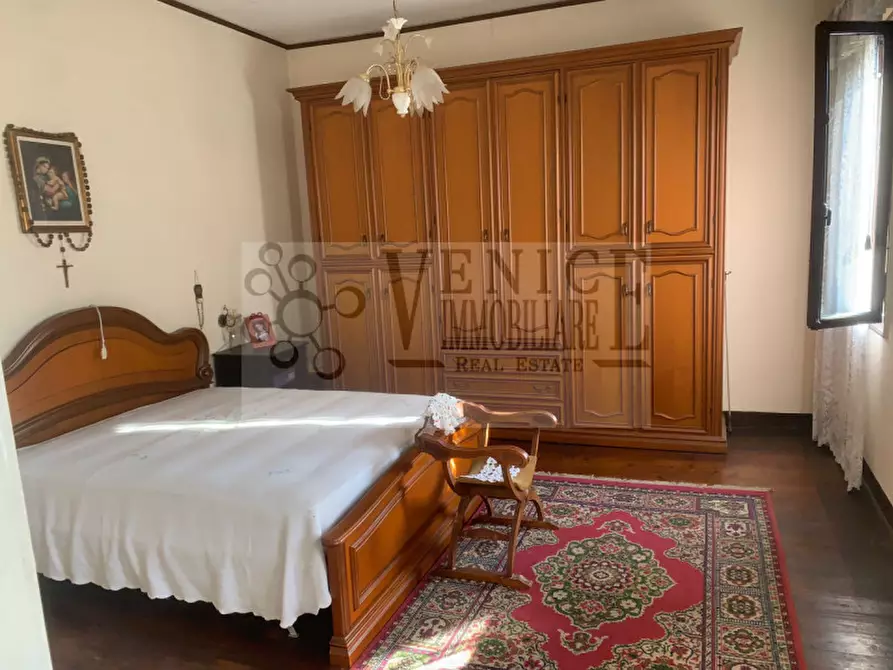 Immagine 11 di Casa bifamiliare in vendita  a Massanzago