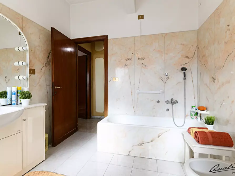 Immagine 19 di Attico in vendita  in Via Francesco Bartolomeo Rastrelli a Roma