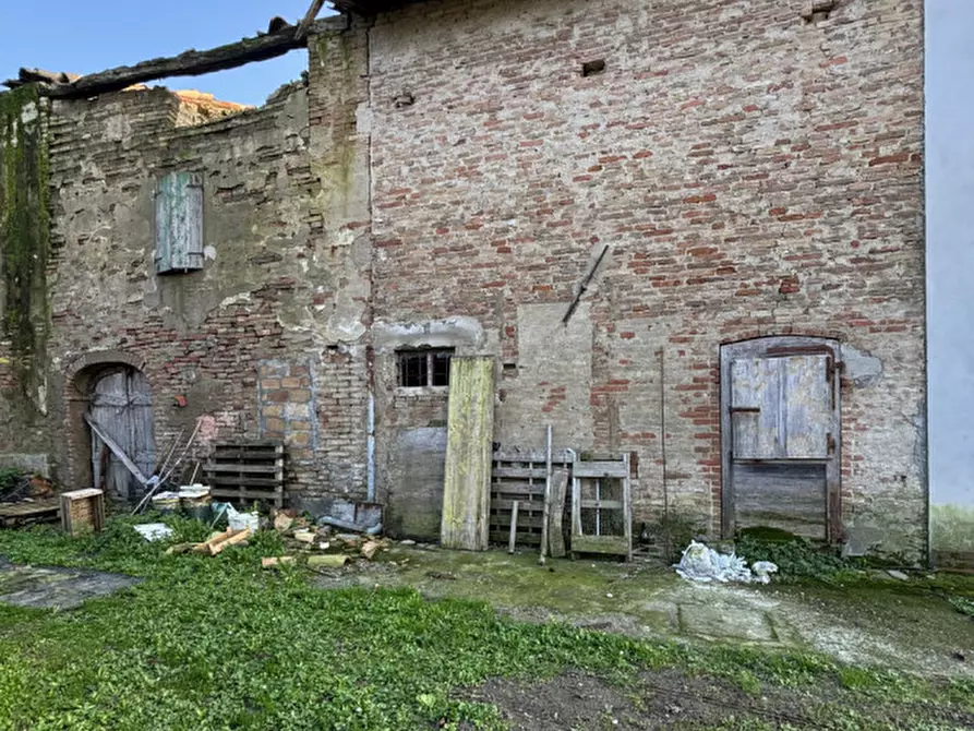 Immagine 36 di Villetta a schiera in vendita  in Loc. Copermio, 24 a Colorno