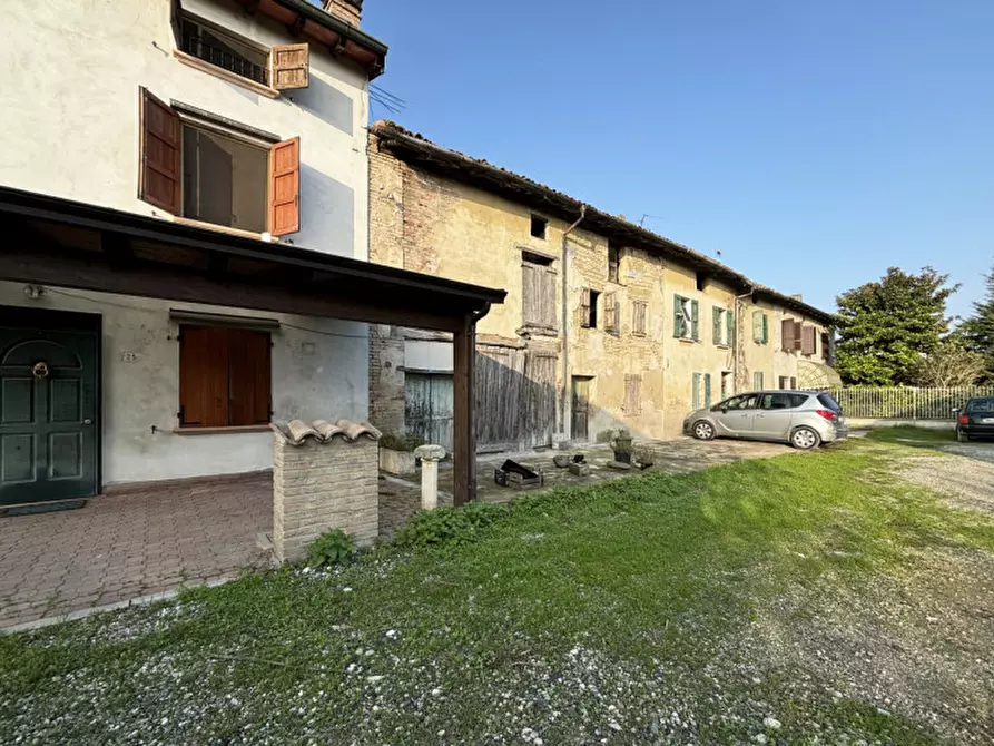 Immagine 43 di Villetta a schiera in vendita  in Loc. Copermio, 24 a Colorno