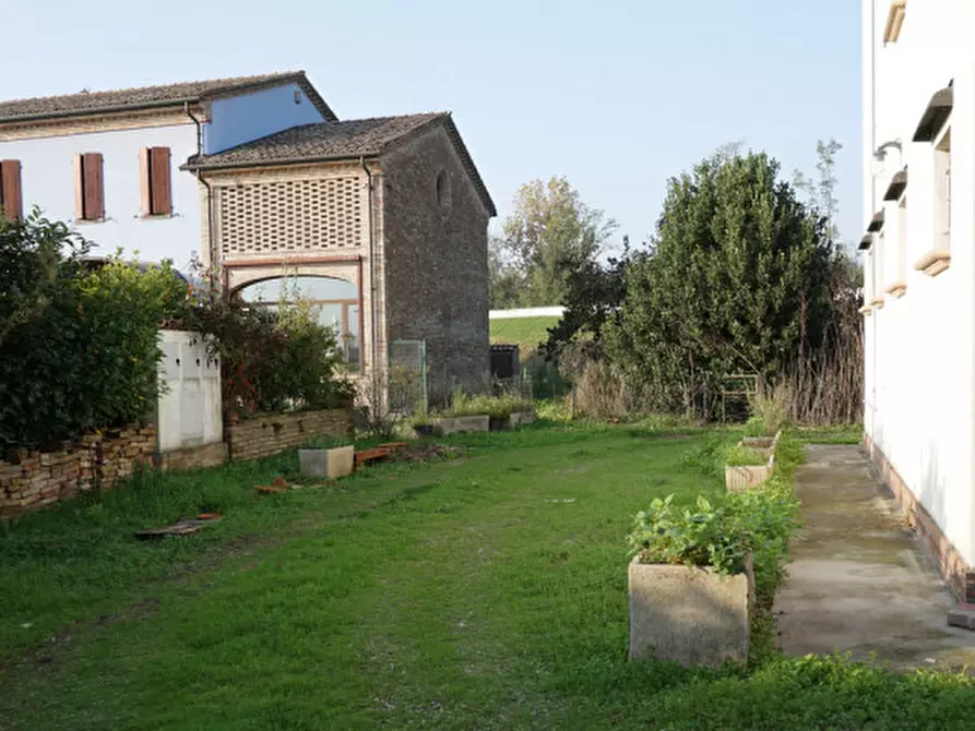 Immagine 58 di Villetta a schiera in vendita  in Loc. Copermio, 24 a Colorno