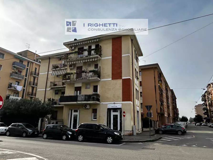 Immagine 1 di Appartamento in vendita  in Via Longhena a Verona