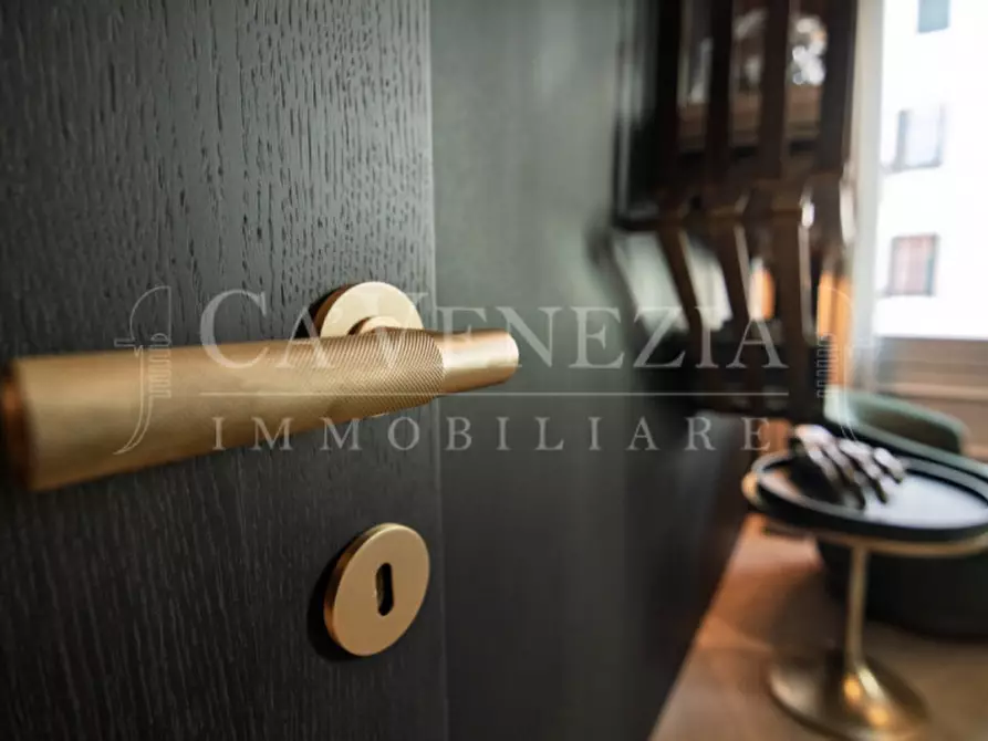 Immagine 30 di Appartamento in vendita  a Venezia