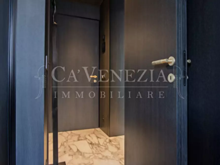 Immagine 31 di Appartamento in vendita  a Venezia