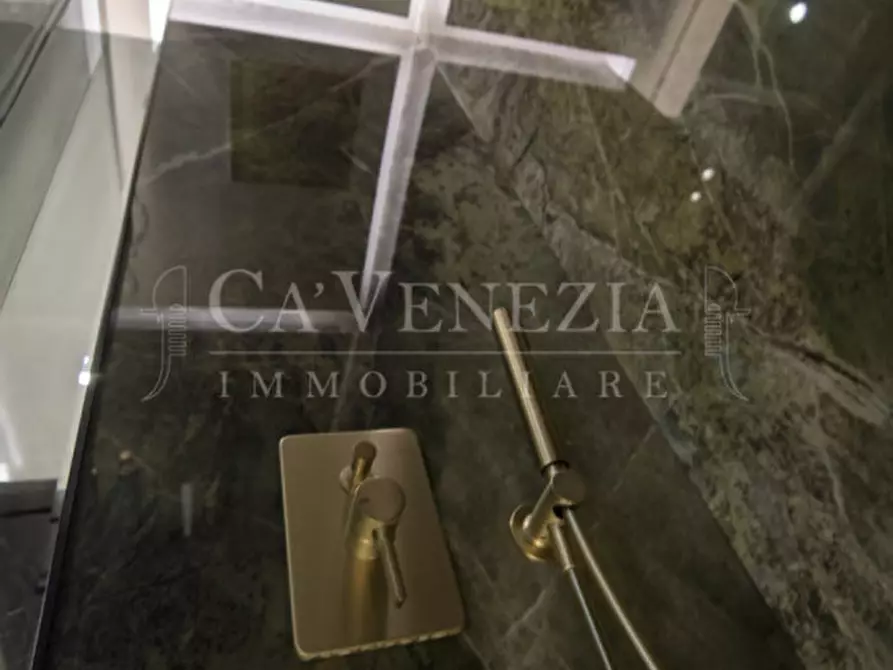 Immagine 34 di Appartamento in vendita  a Venezia