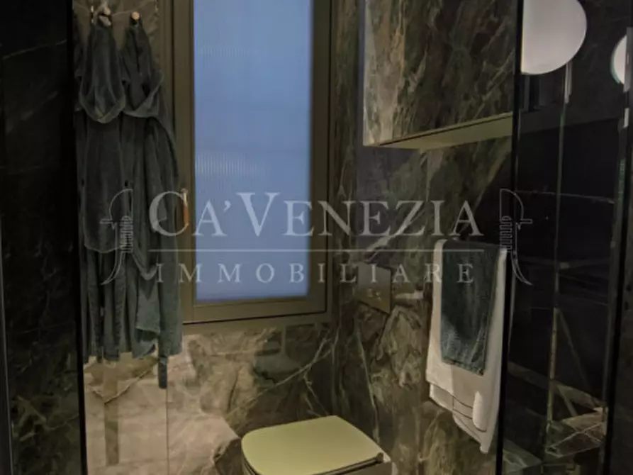 Immagine 36 di Appartamento in vendita  a Venezia