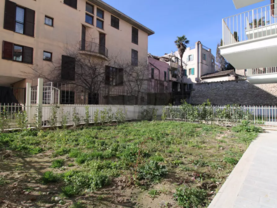 Immagine 10 di Appartamento in vendita  a Terni