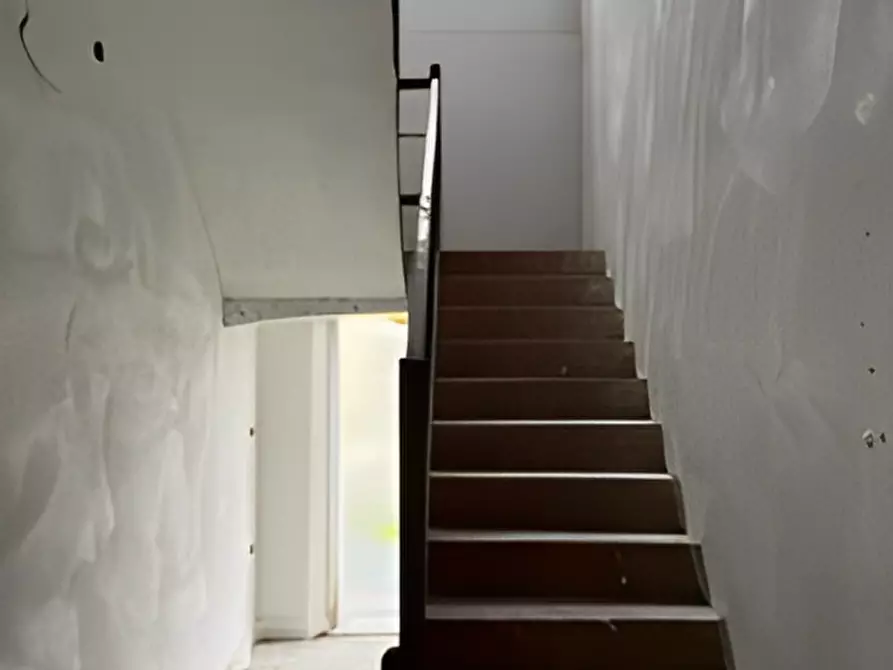 Immagine 6 di Appartamento in vendita  in Via Achille Grandi, 9 a Novi Di Modena