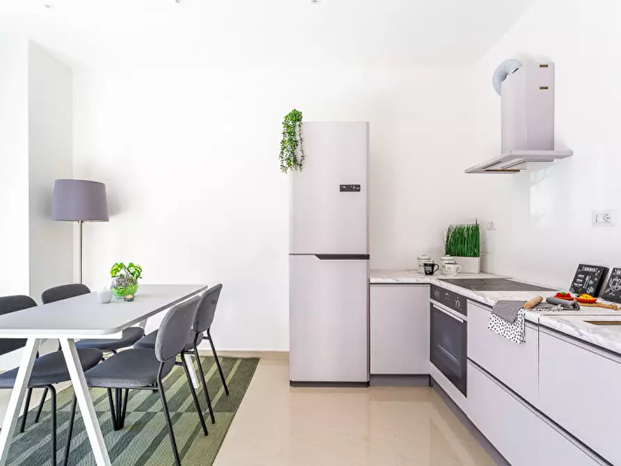 Immagine 11 di Villa in vendita  in Via Bartolomeo Chesi a Roma