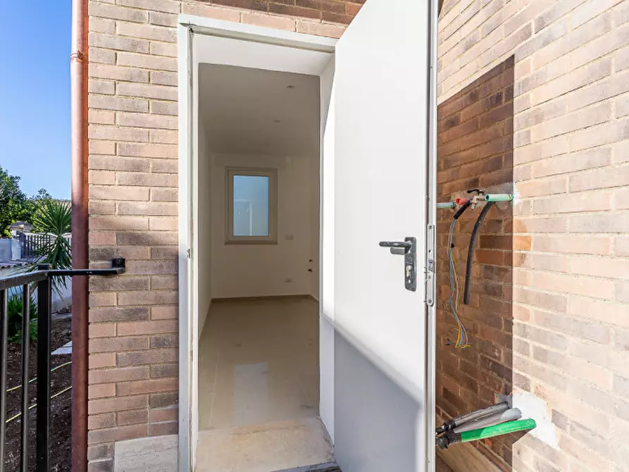 Immagine 21 di Villa in vendita  in Via Bartolomeo Chesi a Roma