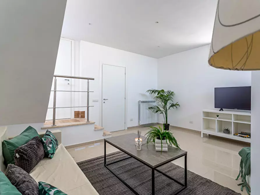 Immagine 29 di Villa in vendita  in Via Bartolomeo Chesi a Roma