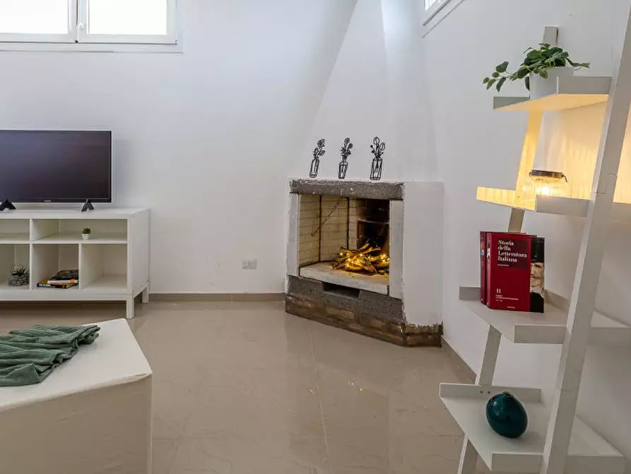 Immagine 30 di Villa in vendita  in Via Bartolomeo Chesi a Roma