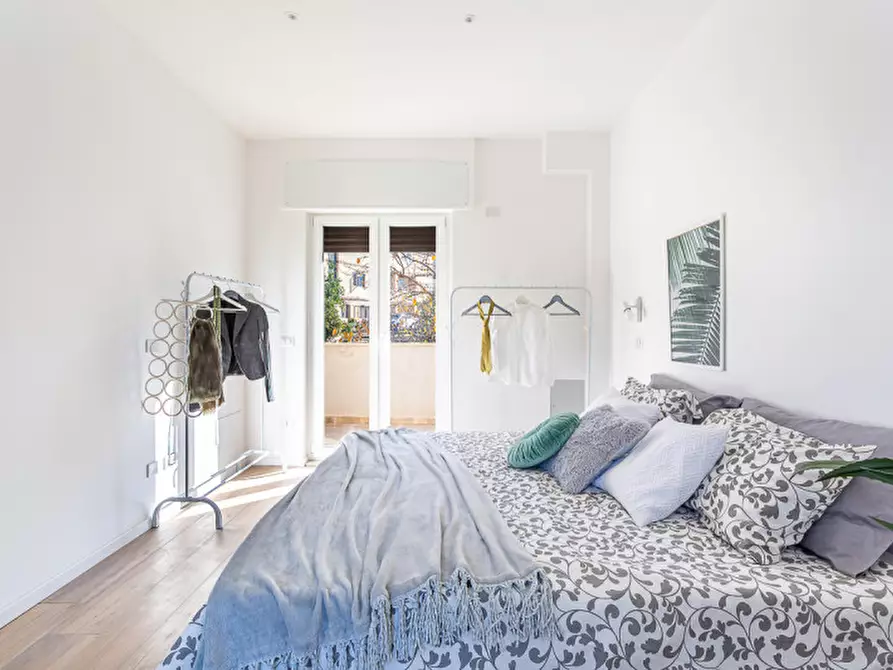 Immagine 36 di Villa in vendita  in Via Bartolomeo Chesi a Roma