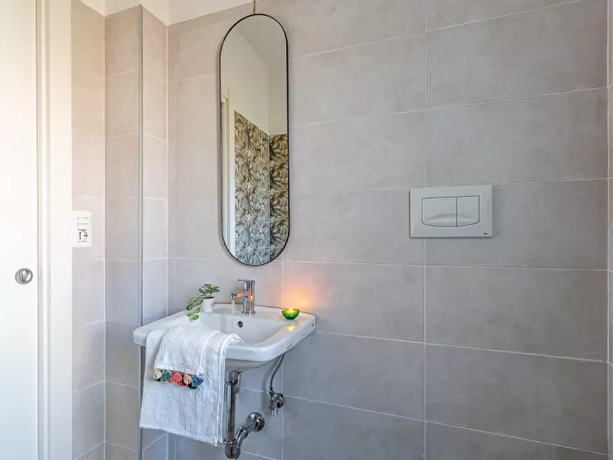 Immagine 43 di Villa in vendita  in Via Bartolomeo Chesi a Roma