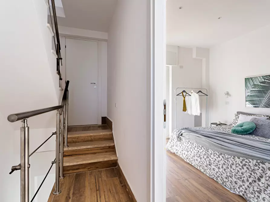 Immagine 45 di Villa in vendita  in Via Bartolomeo Chesi a Roma