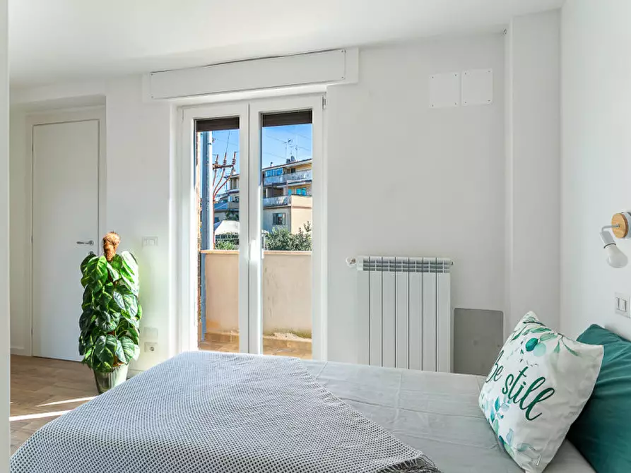 Immagine 54 di Villa in vendita  in Via Bartolomeo Chesi a Roma