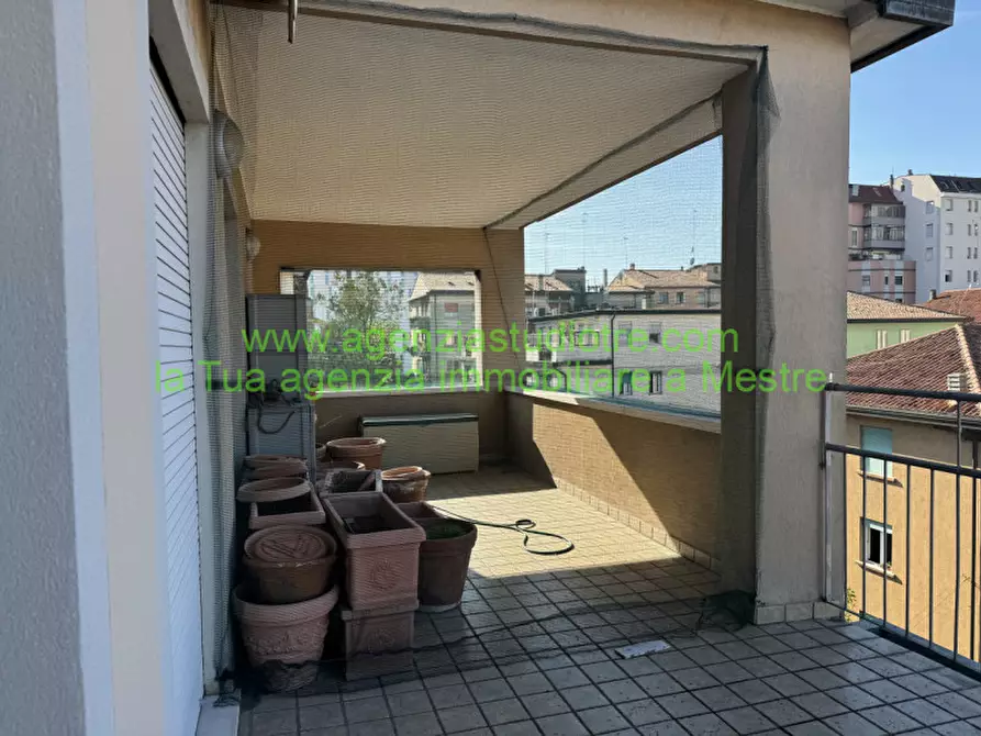 Immagine 22 di Attico in vendita  in via fogazzaro a Venezia