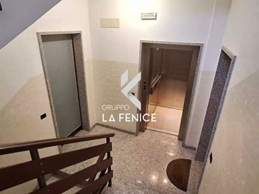 Immagine 11 di Appartamento in vendita  in via Michelangelo Buonarroti a Locorotondo