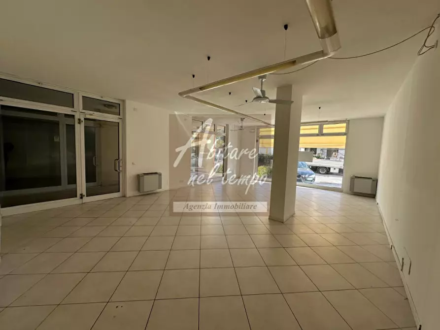 Immagine 10 di Negozio in affitto  in via borgo bassano a Cittadella