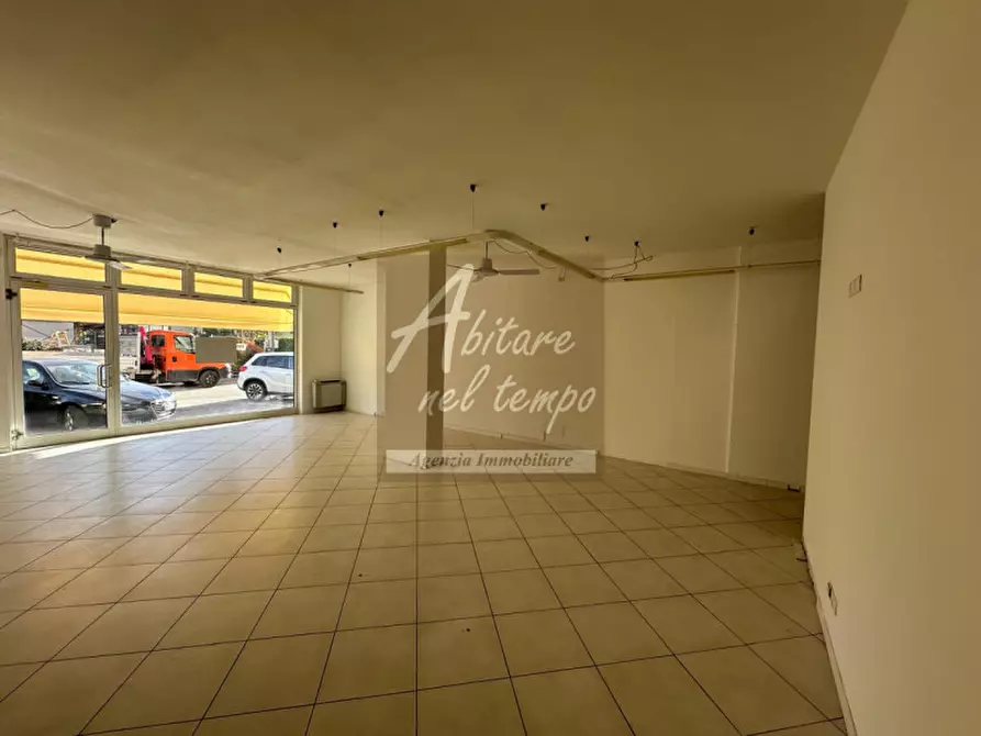 Immagine 21 di Negozio in affitto  in via borgo bassano a Cittadella