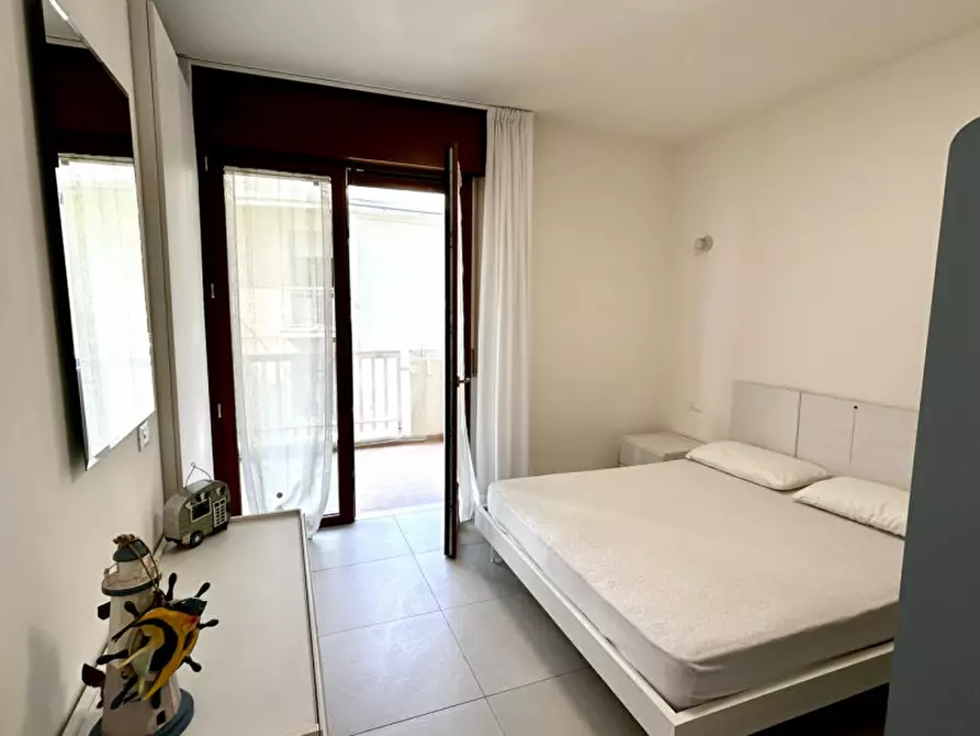 Immagine 8 di Appartamento in vendita  in Via Altinate 7° accesso al mare n.2 a Jesolo