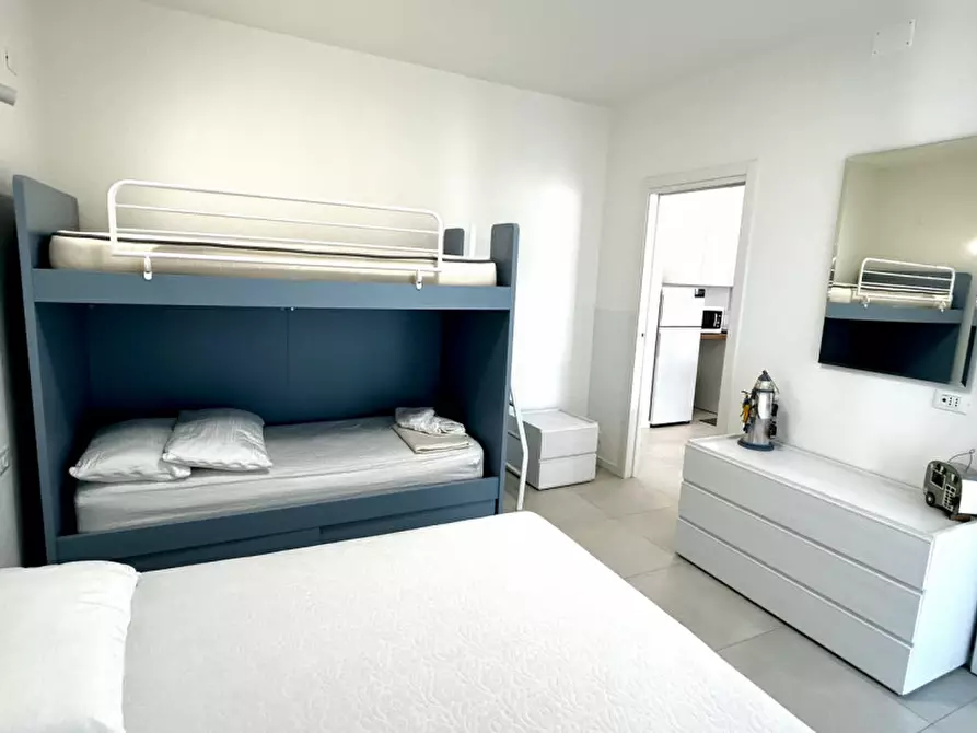 Immagine 10 di Appartamento in vendita  in Via Altinate 7° accesso al mare n.2 a Jesolo