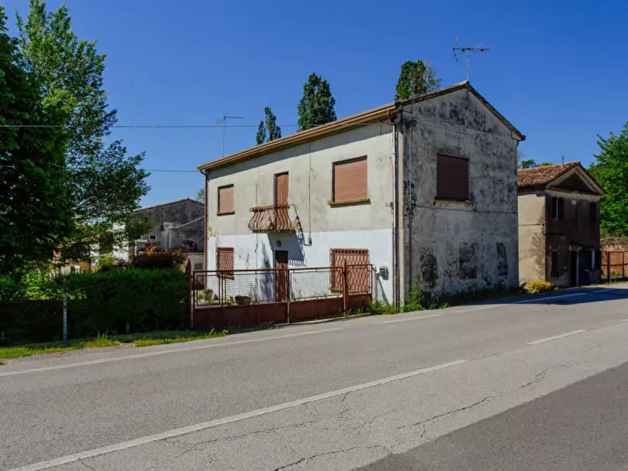 Immagine 1 di Casa trifamiliare in vendita  in Via Garibaldi, 10 a Bagnoli Di Sopra