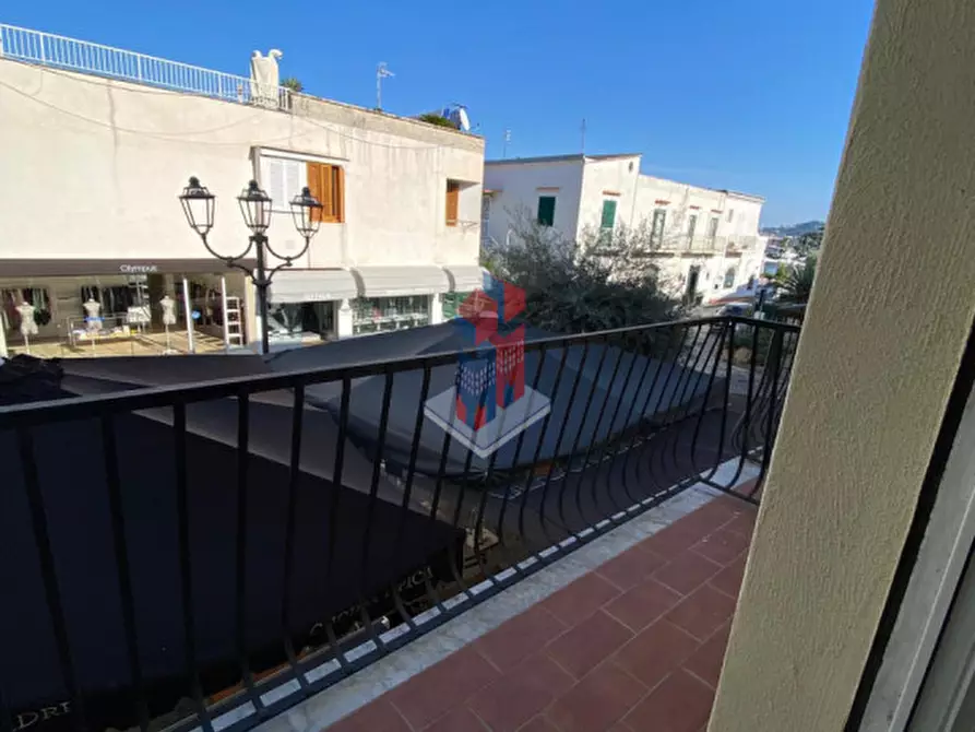 Immagine 1 di Appartamento in vendita  in ISCHIA - LACCO AMENO - CORSO PRINCIPALE a Ischia