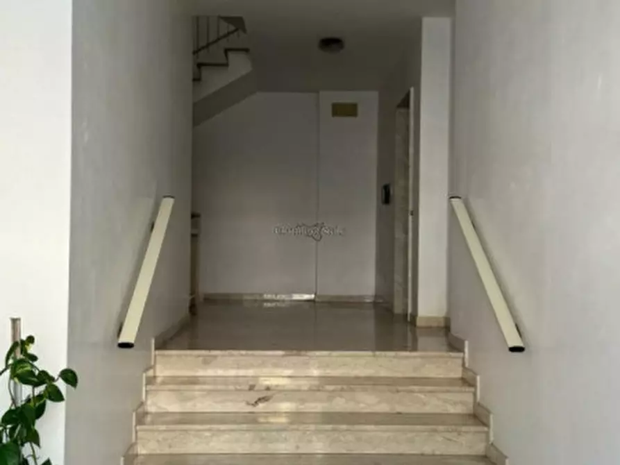 Immagine 11 di Appartamento in vendita  a Modica